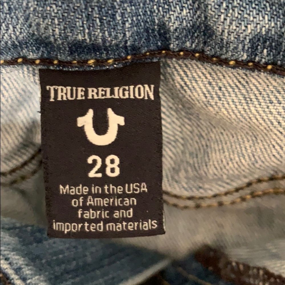 True Religion Mid-Rise Relaxed Ombré Hem Boyfriend Jean 28 - Picture 10 of 13
